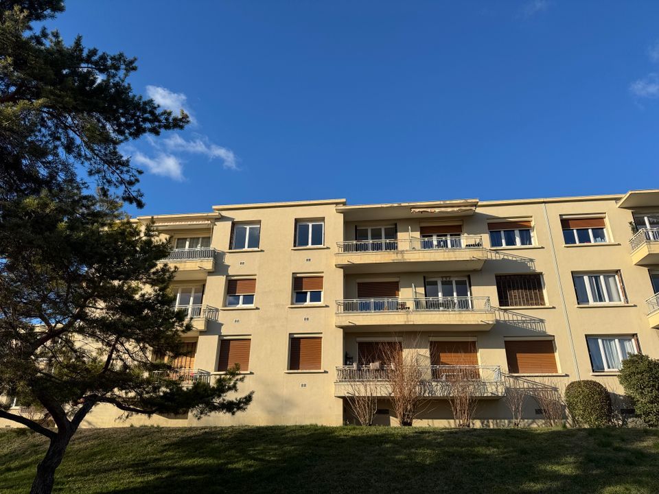 Lejlighed i Oullins-Pierre-Benite, Rhone - foto 2