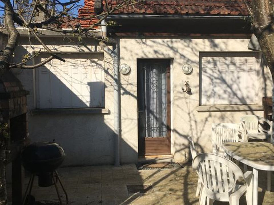 Villa en Sainte-Geneviève-des-Bois, Essonne - foto 1