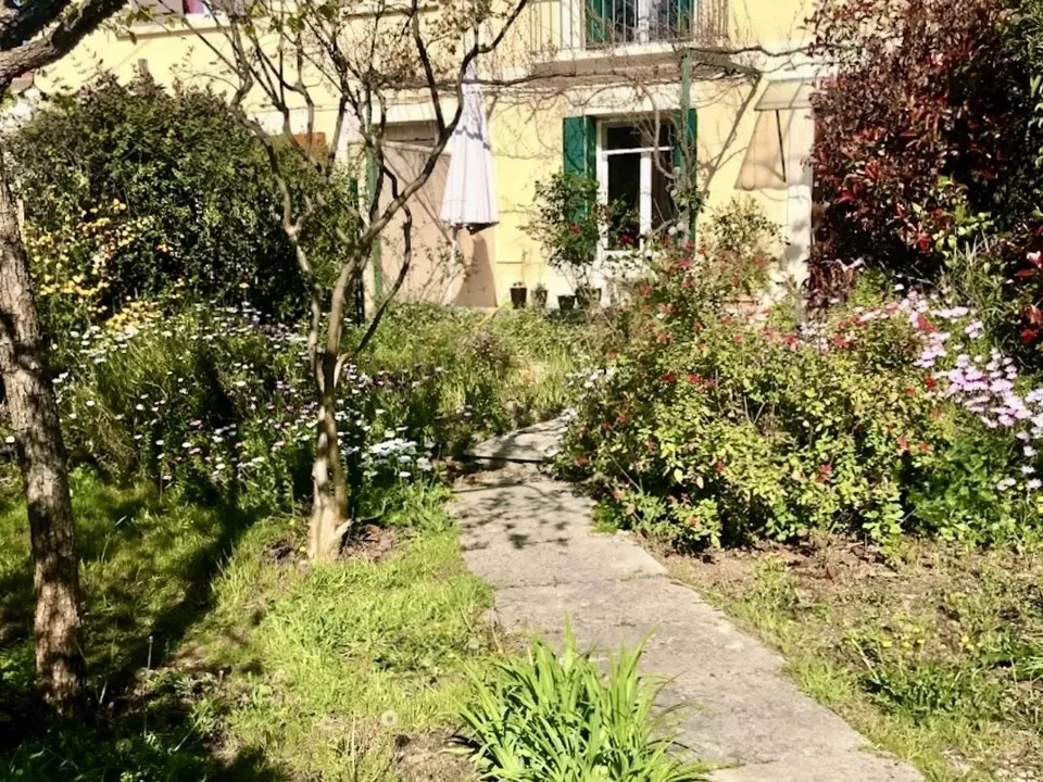 Byhus i Montpellier, Herault - foto 2