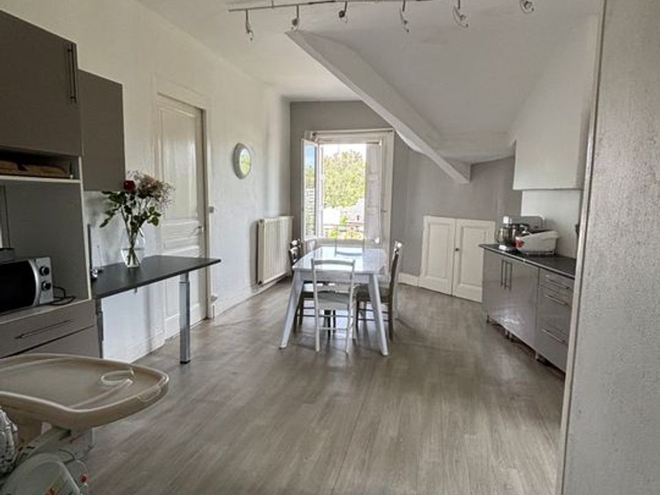 Apartament a Le Chambon-Feugerolles, Loire - foto 1