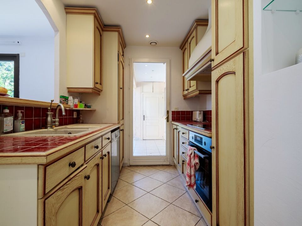 Villa i Villeneuve-Loubet, Alpes-Maritimes - foto 5
