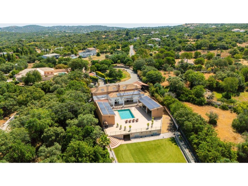 Villa a Santa Barbara de Nexe, Faro - foto 1