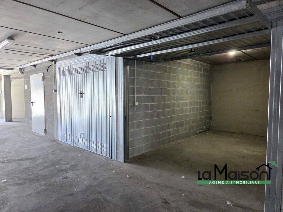 Parkplatz in Rivarolo Canavese, Turin - Foto 3