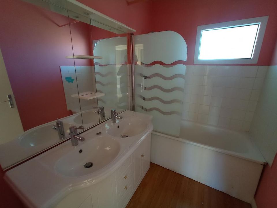 Apartment in Vouziers, Ardennes - photo 3
