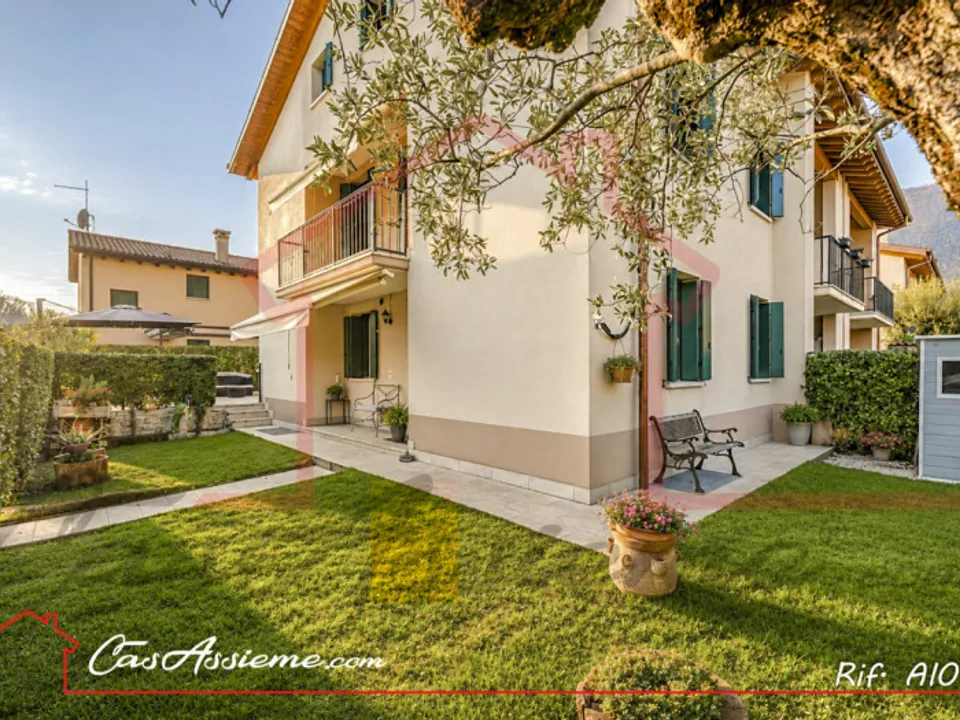 Villa i Borso del Grappa, Treviso - foto 1