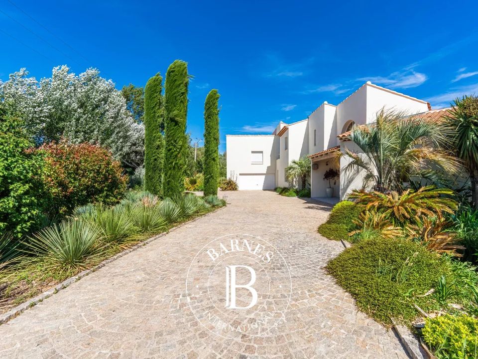 Villa i Aix-en-Provence, Bouches-du-Rhone - foto 1