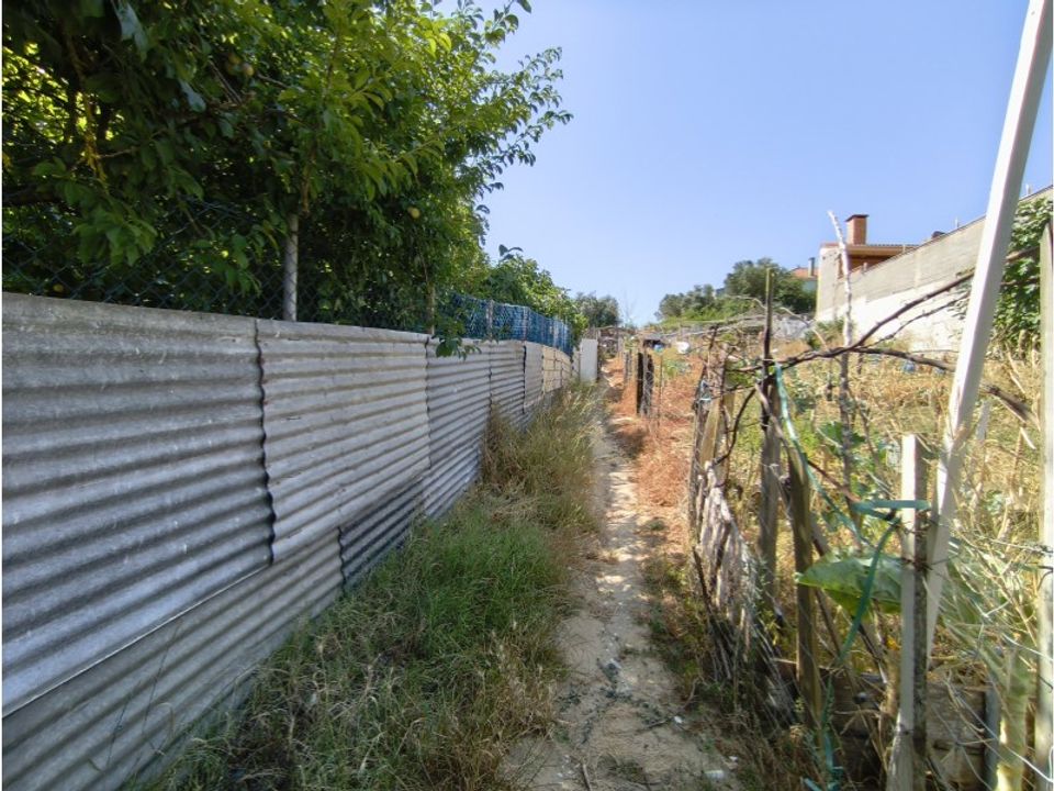 Helårsgrund i Camarate, Lisbon - foto 5