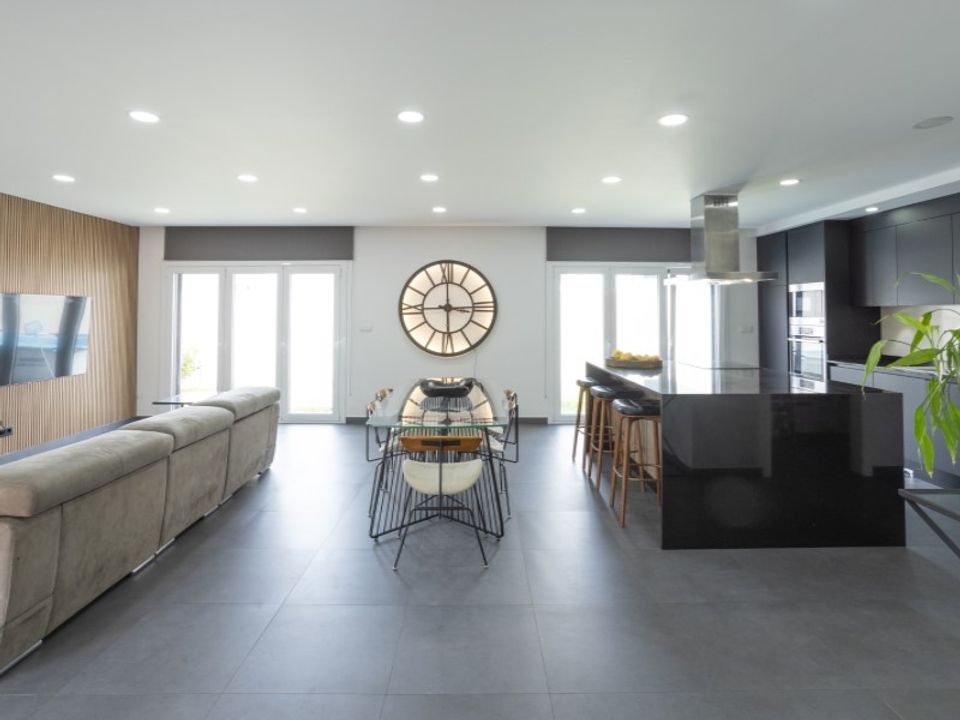 Villa en Santa Iria de Azoia, Lisbon - foto 1