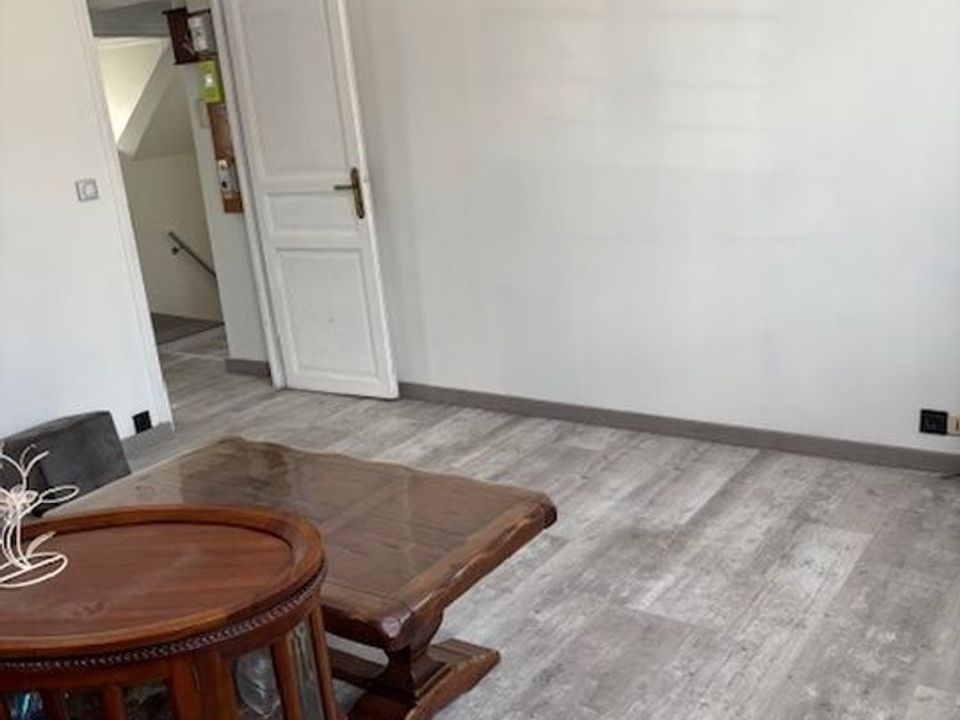 Villa in Villeneuve-la-Guyard, Yonne - foto 3