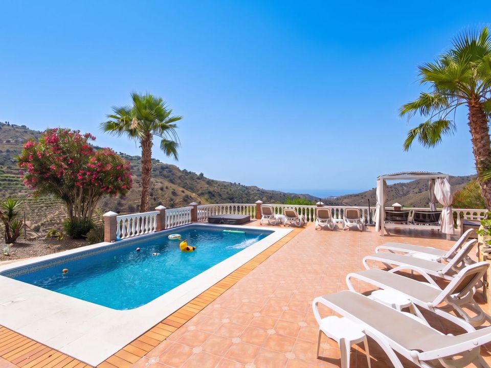 Villa i Sayalonga, Malaga - foto 1