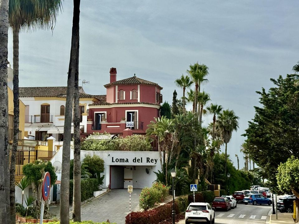 Villa en San Roque, Cadiz - foto 1