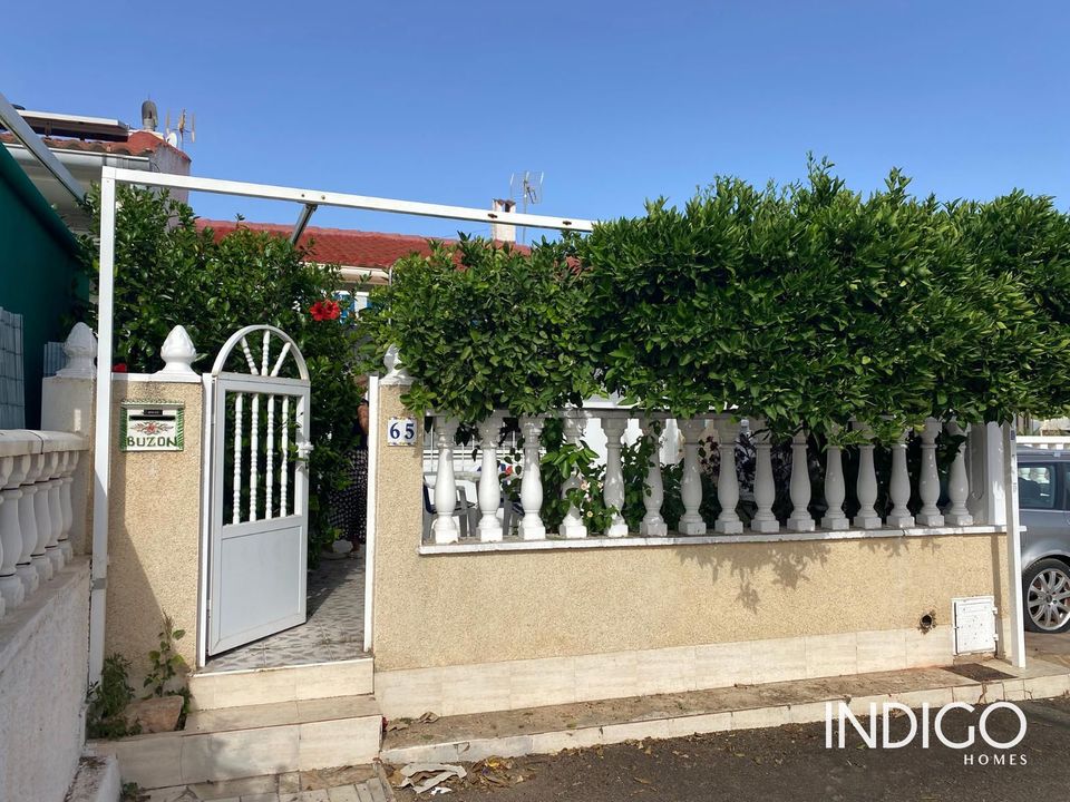 Casa adossada a Torrevieja, Alicante - foto 1