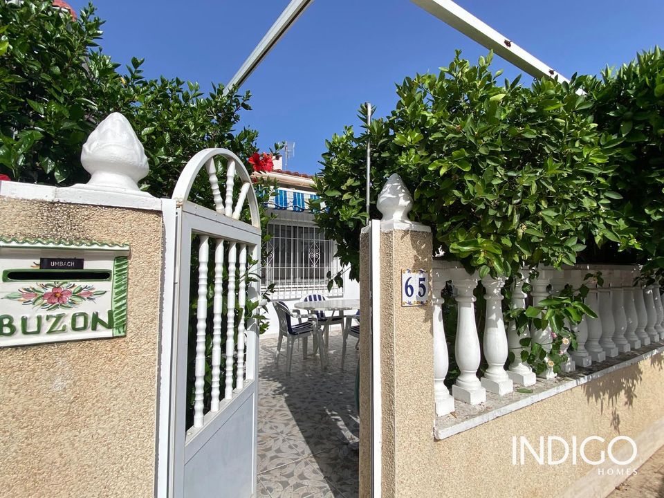 Casa adossada a Torrevieja, Alicante - foto 2