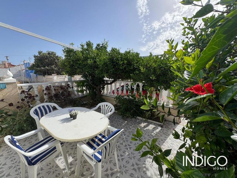 Casa adossada a Torrevieja, Alicante - foto 3