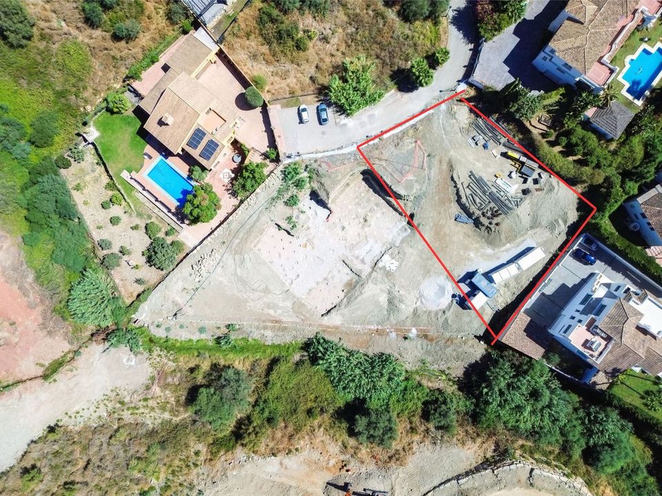 Helårsgrund i Atalaya Isdabe, Malaga - foto 1