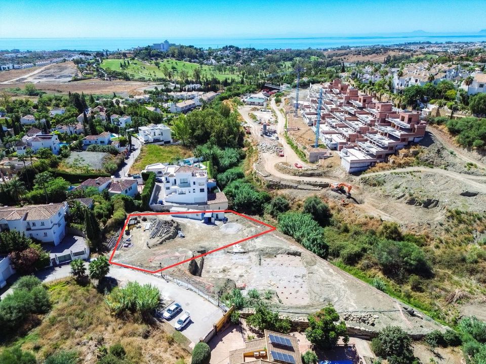 Helårsgrund i Atalaya Isdabe, Malaga - foto 3