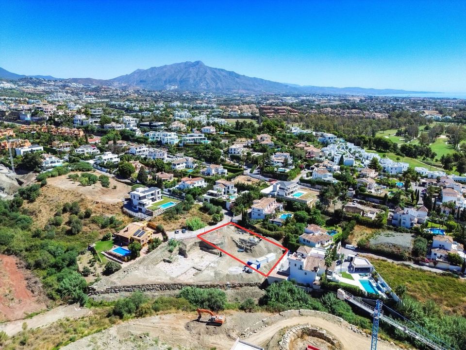 Helårsgrund i Atalaya Isdabe, Malaga - foto 4