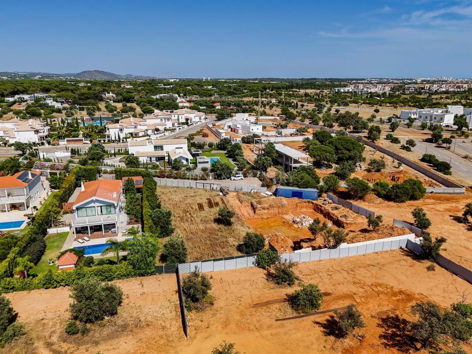 Helårsgrund i Quarteira, Faro - foto 4