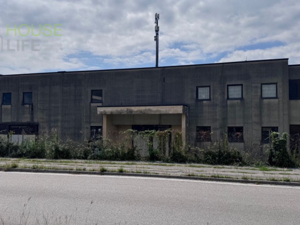 Erhvervsejendom i Schio, Vicenza - foto 5