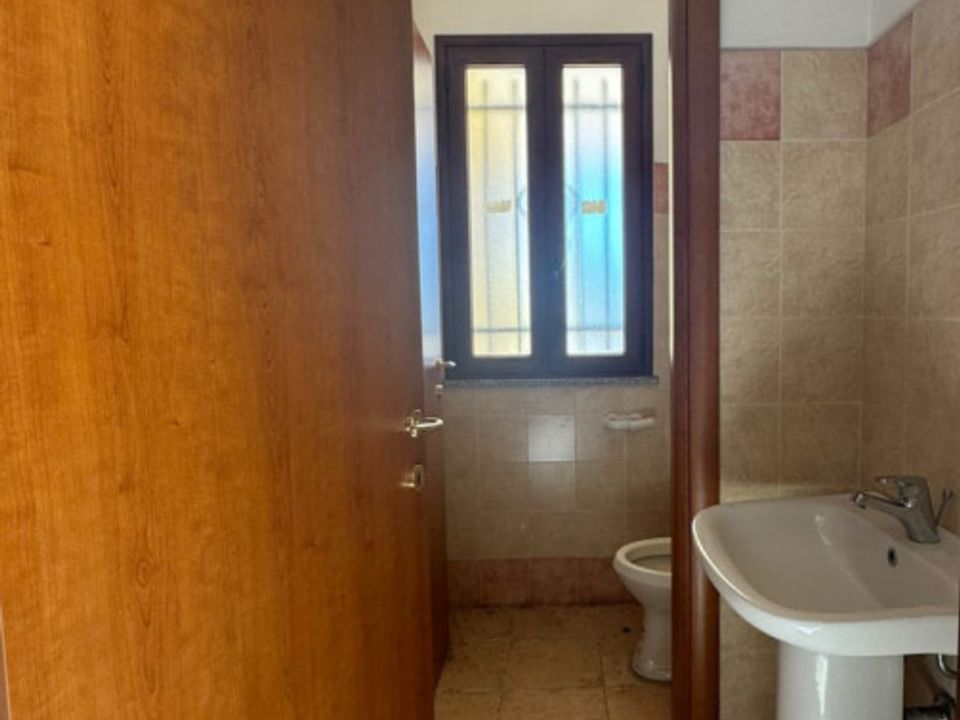 Erhvervsejendom i Sassari, Sassari - foto 5