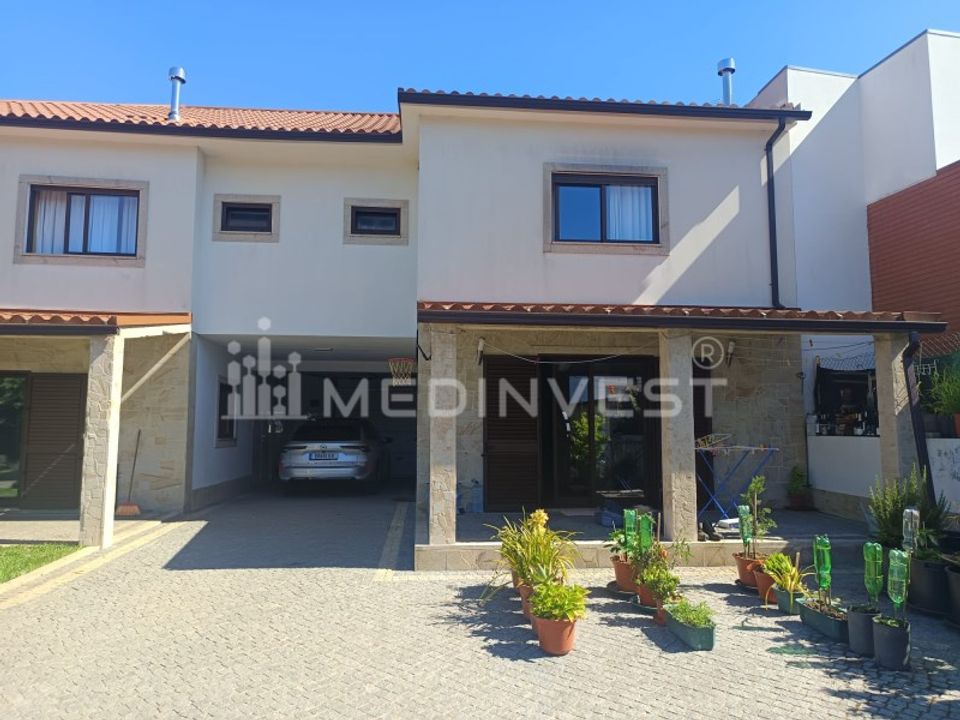 Reihenhaus in Santo Tirso, Porto - Foto 1