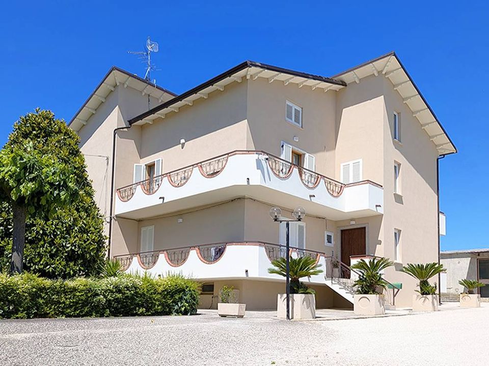 Villa i Controguerra, Teramo - foto 1