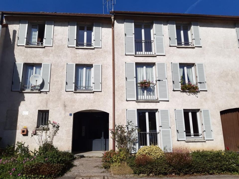 Lejlighed i Saint-Loup-sur-Semouse, Haute-Saone - foto 1