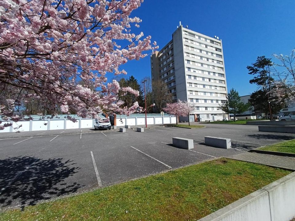 Lejlighed i Luxeuil-les-Bains, Haute-Saone - foto 1
