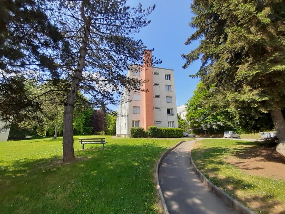 Lejlighed i Luxeuil-les-Bains, Haute-Saone - foto 1