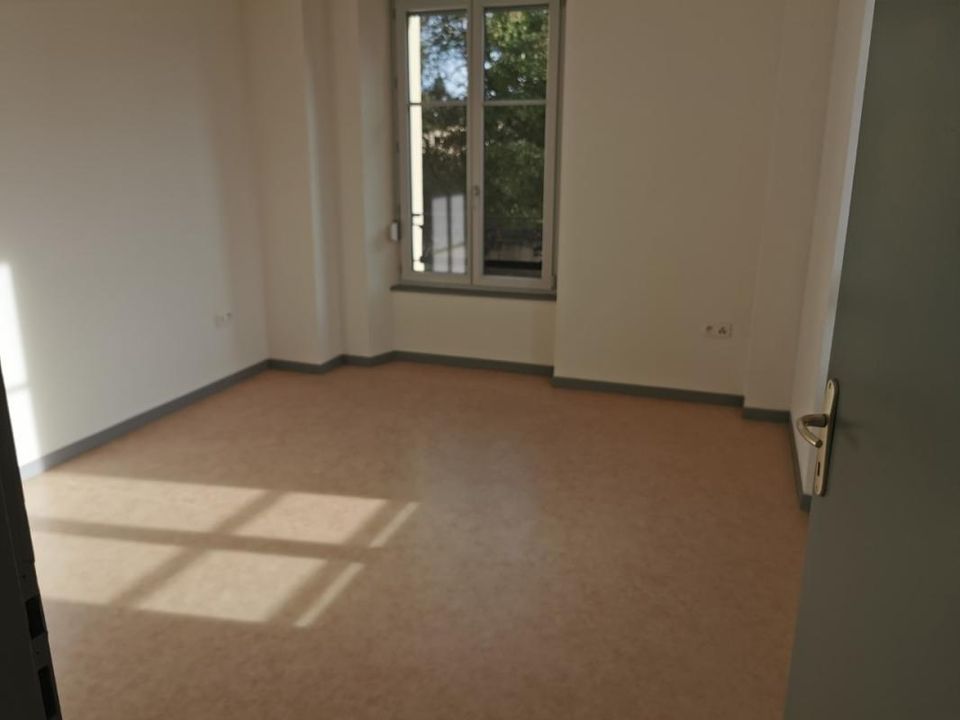 Lejlighed i Luxeuil-les-Bains, Haute-Saone - foto 5