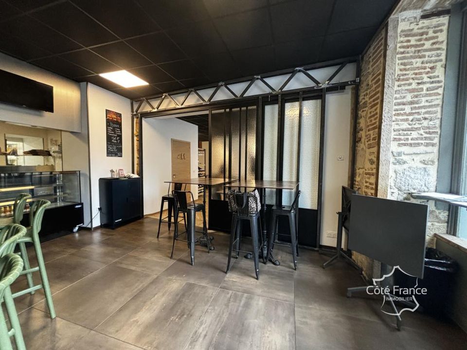 L'establiment comercial a Maurs, Cantal - foto 5