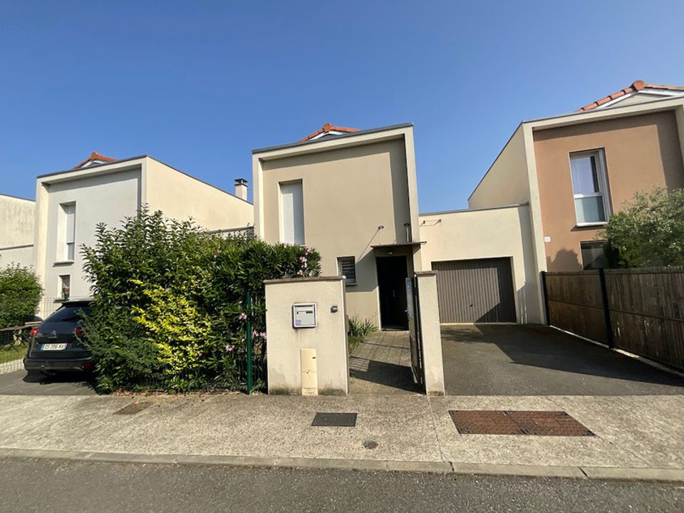 Villa in Léguevin, Haute-Garonne - foto 1