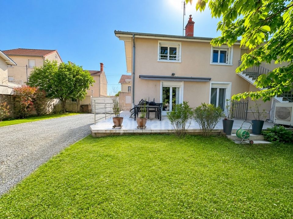 Villa i Roanne, Loire - foto 1