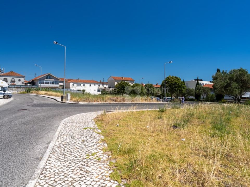 Helårsgrund i Sao Domingos de Rana, Lisbon - foto 1