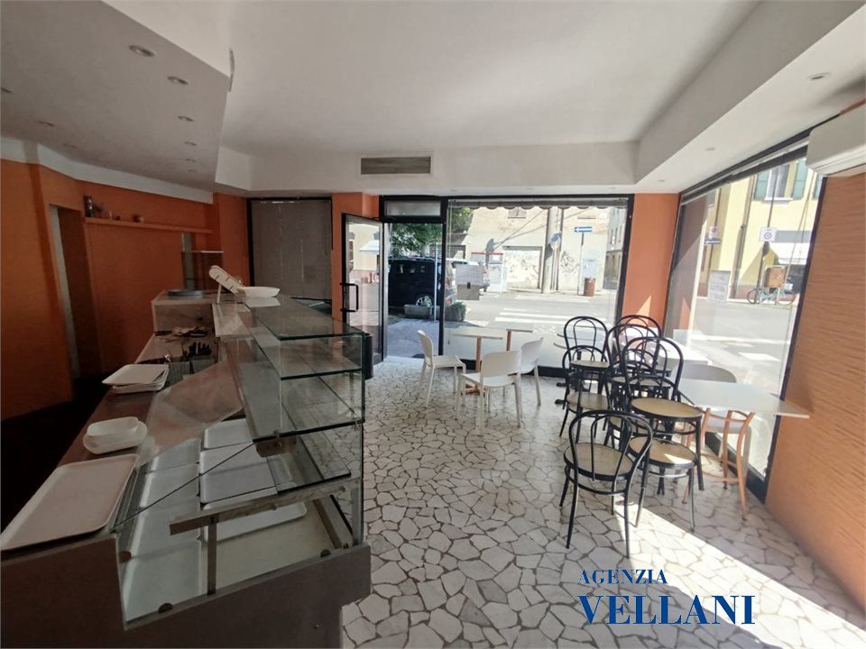 L'establiment comercial a Carpi, Modena - foto 1