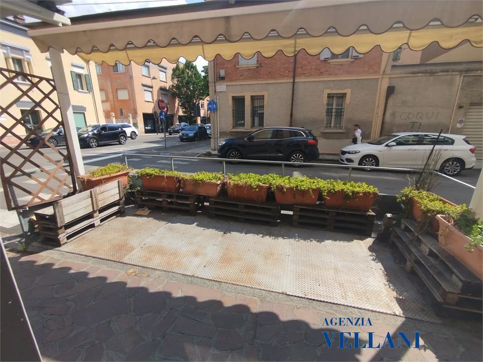 L'establiment comercial a Carpi, Modena - foto 2