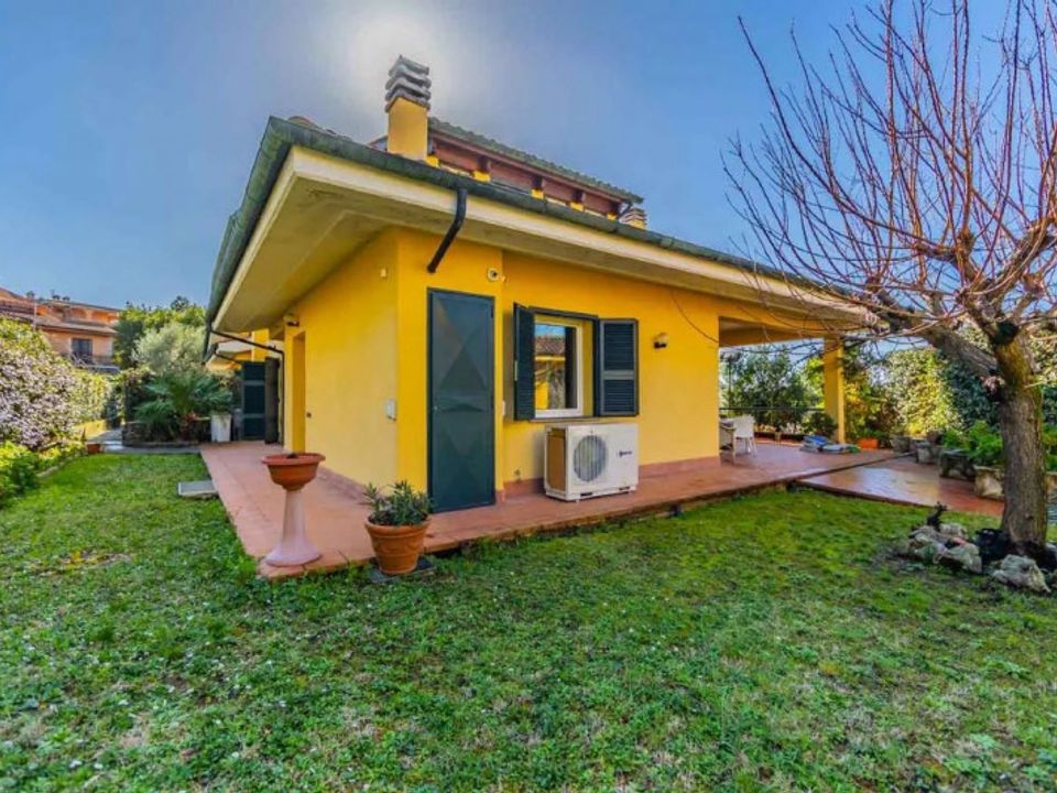 Villa i Guidonia Montecelio, Rome - foto 1