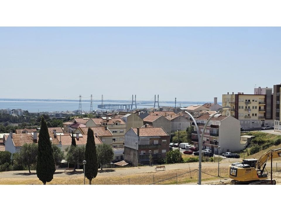 Wohnung in Camarate, Lisbon - Foto 1