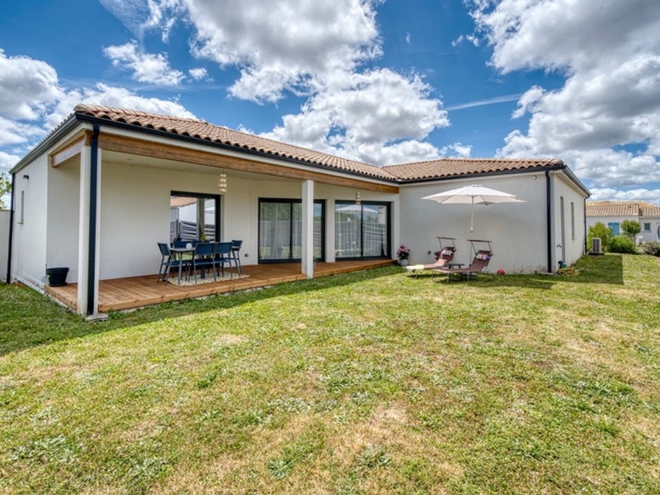 Villa i Échillais, Charente-Maritime - foto 1