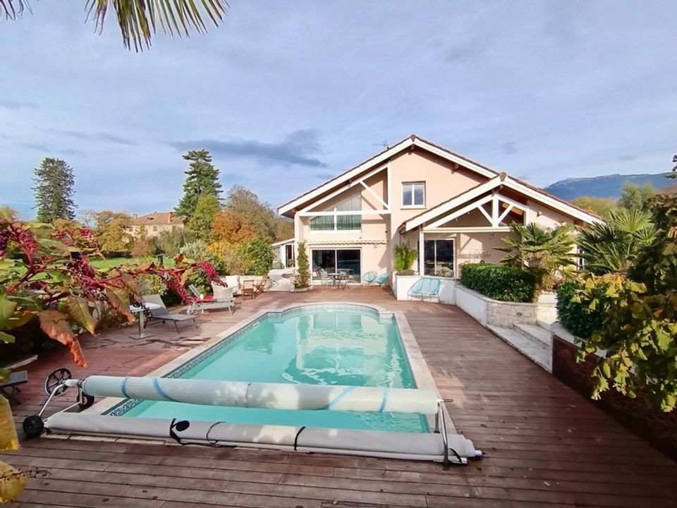 Villa en Jarrie, Isere - foto 1
