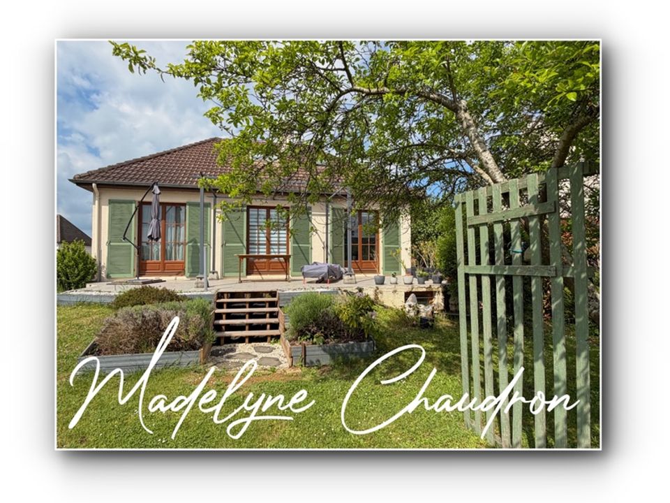 Villa in Bouray-sur-Juine, Essonne - foto 1
