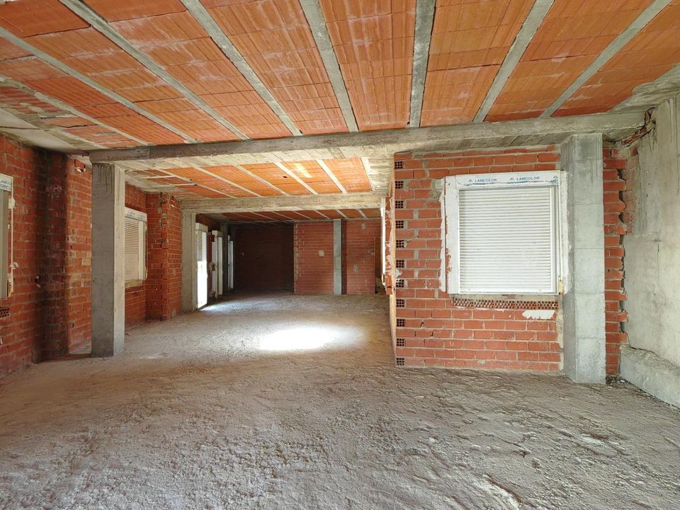 Propiedad comercial en Castuera, Badajoz - foto 2