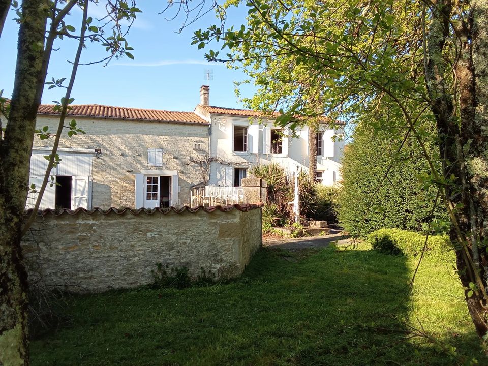 Villa i Couture-d'Argenson, Deux-Sevres - bilde 1