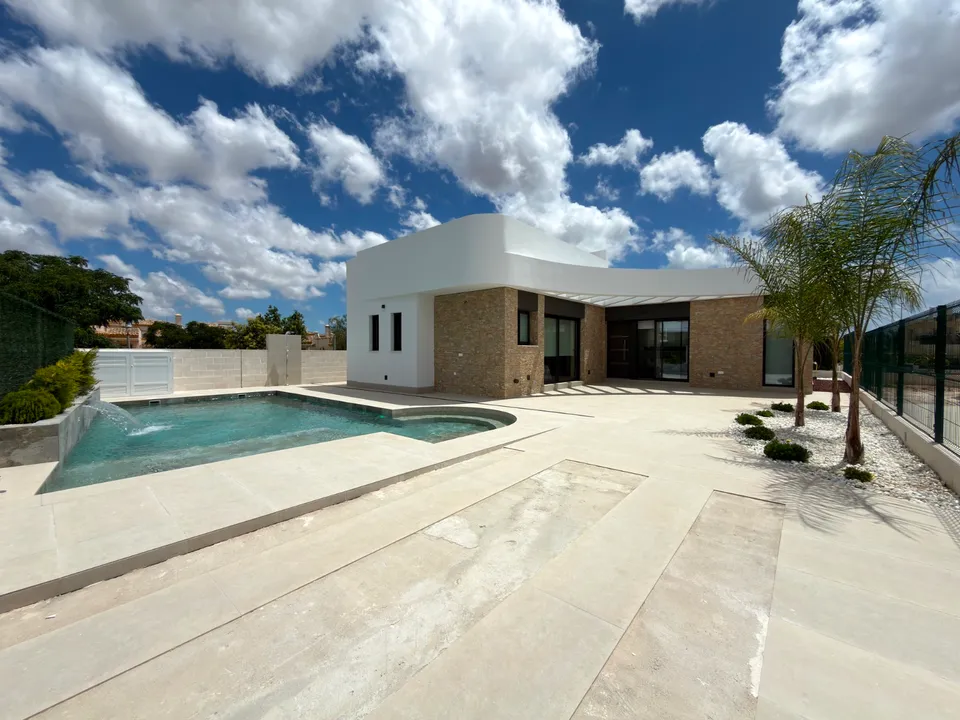 Villa i Los Montesinos, Alicante - bilde 1
