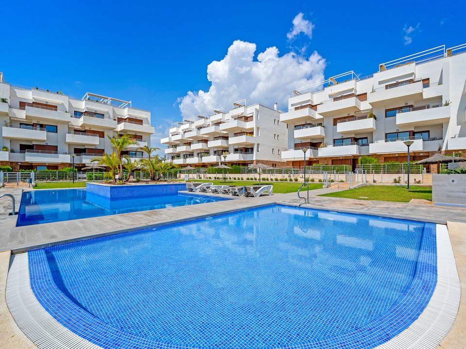 Lejlighed i Cabo Roig, Alicante - foto 1