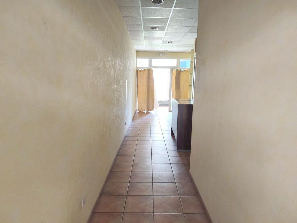 Erhvervsejendom i Alovera, Guadalajara - foto 2