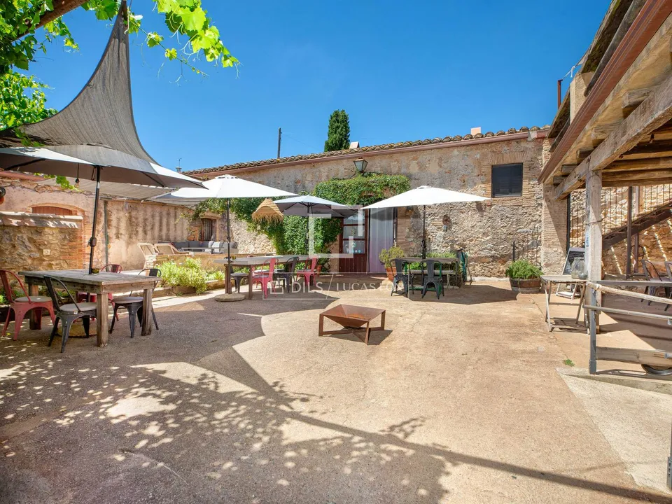 Landejendom i Torroella De Montgri, Gerona - foto 1