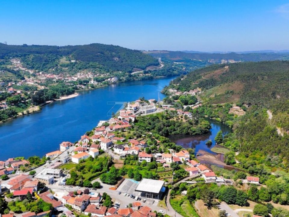 Helårsgrund i Penafiel, Porto - foto 1