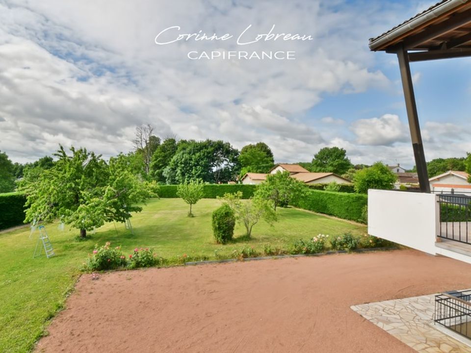 Villa in Charnay-les-Macon, Saone-et-Loire - foto 4