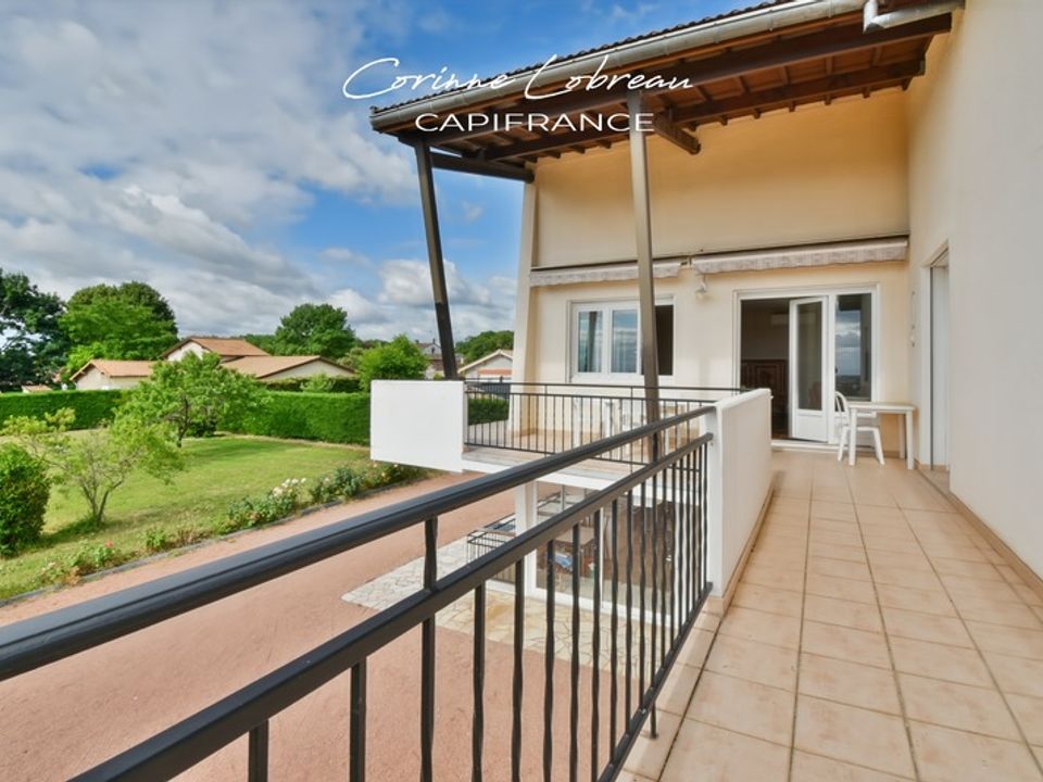 Villa in Charnay-les-Macon, Saone-et-Loire - foto 5